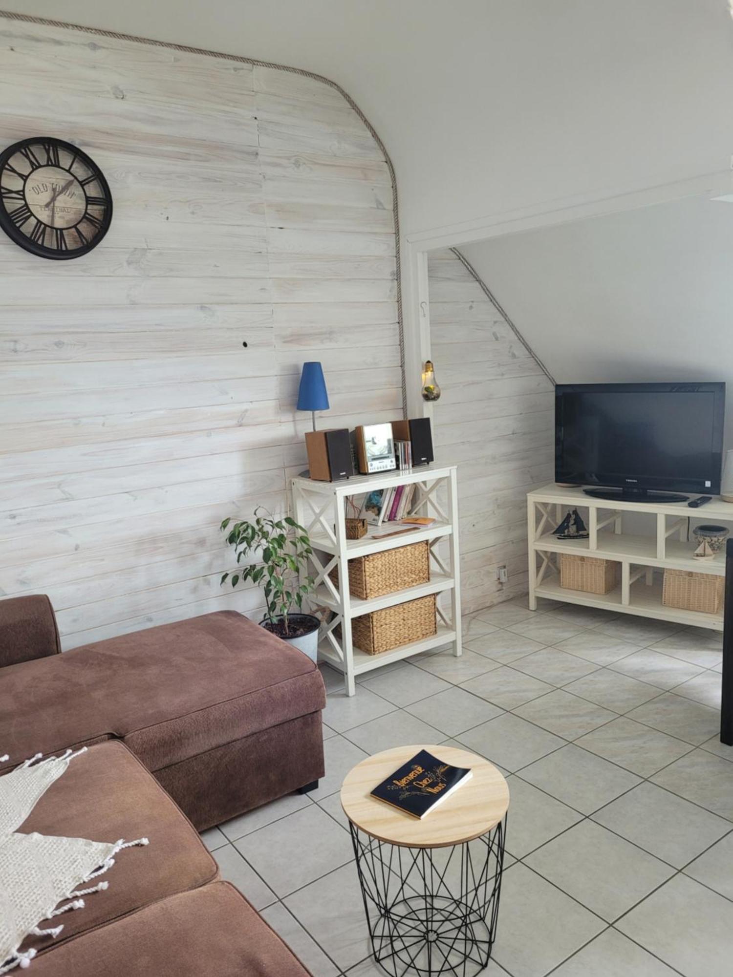A Deux Pieds De L'Ocean ! Apartment Larmor-Plage Luaran gambar